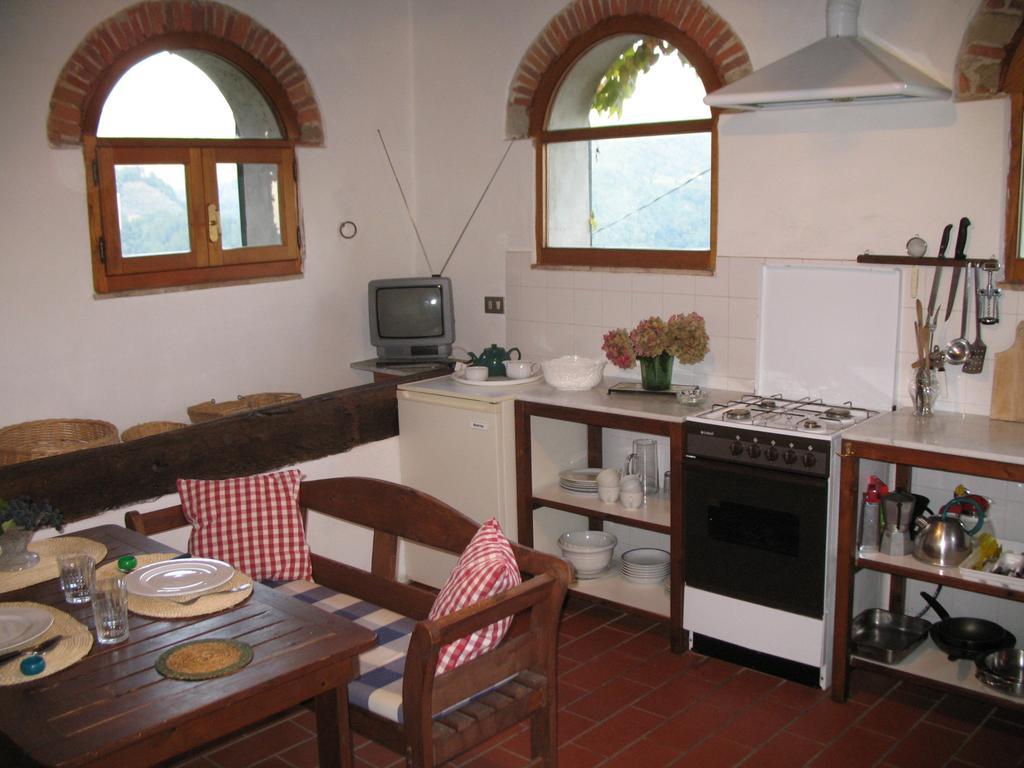 Fattoria Di Pietrabuona Apartment Pescia Ngoại thất bức ảnh